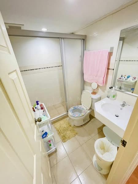 Lumpini Ville Ramkhamhaeng 44, Bangkok, - Ramkamhang Road, Hua Mak, Bang Kapi, Bangkok, 2 Bedrooms, 64 sqm, Condo For Rent, by Ketkanok Sungthong, 500285765 - DDproperty.com