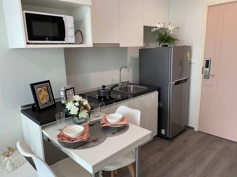 Rich Park @ Triple Station, Bangkok, 591 Srinakarin Road, Suan Luang, Suan Luang, Bangkok, 1 Bedroom, 30 sqm, Condo For Rent, by Ketkanok Sungthong, 500285821 - DDproperty.com