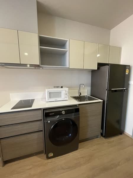 The Issara Sathorn, Bangkok, ถนนจันทน์, Thung Maha Mek, Sathon, Bangkok, 1 Bedroom, 32 sqm, Condo For Rent, by Fazwaz (Thailand) Co., Ltd., 500285832 - DDproperty.com