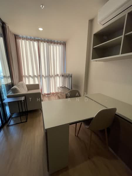 The Issara Sathorn, Bangkok, ถนนจันทน์, Thung Maha Mek, Sathon, Bangkok, 1 Bedroom, 32 sqm, Condo For Rent, by Fazwaz (Thailand) Co., Ltd., 500285832 - DDproperty.com