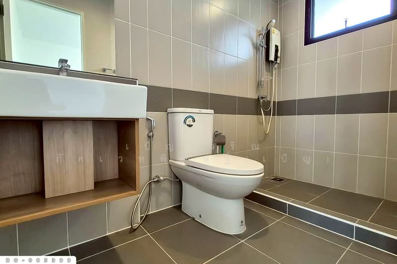 Baan Klang Muang Ratchaphruek-Rama 5, Nonthaburi, Soi Bang Phai 21, Nakhon In Road, Bang Phai, Muang Nonthaburi, Nonthaburi, 3 Bedrooms, 141 sqm, Townhouse For Sale, by Benchawarin Pakkawetppisit, 500285886 - DDproperty.com