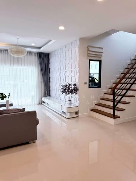 undefined, Chon Buri (Pattaya), Bang Phra, Si Racha, Chon Buri (Pattaya), 3 Bedrooms, 204 sqm, Single Detached House For Sale, by Tanawan Surichai, 500285907 - DDproperty.com