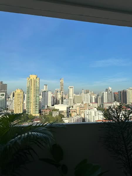 D.S. Tower 2 Sukhumvit 39, Bangkok, Soi Sukhumvit 39, Khlong Tan Nua, Watthana, Bangkok, 2 Bedrooms, 140 sqm, Condo For Sale, by Ratchanon Songthammakul, 500285934 - DDproperty.com