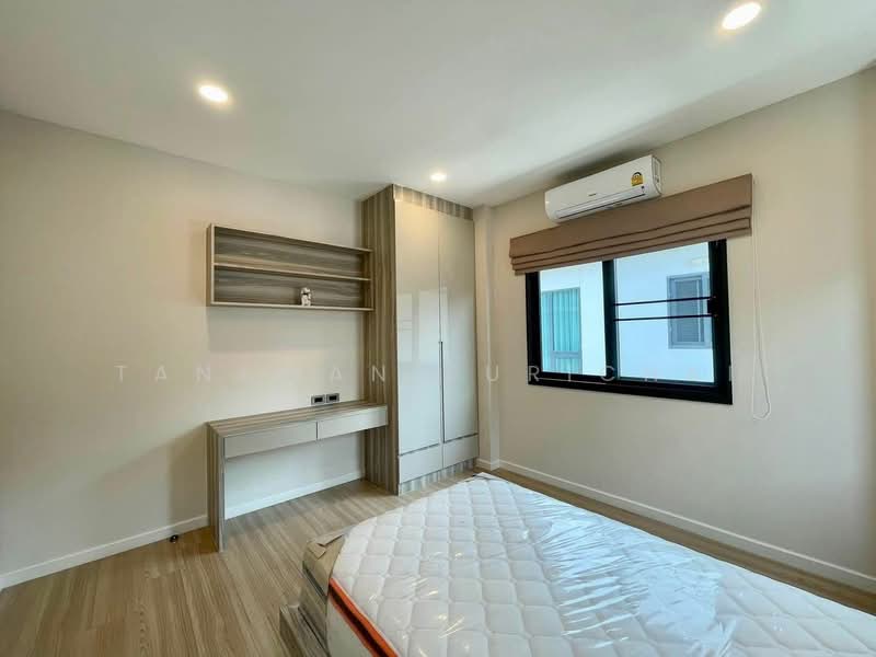 บ้าน 3-ห้องนอน, ชลบุรี, หนองปรือ, บางละมุง, ชลบุรี, 240 ตร.ม., บ้านเดี่ยว ขาย, โดย Tanawan Surichai, 500285949 - DDproperty.com