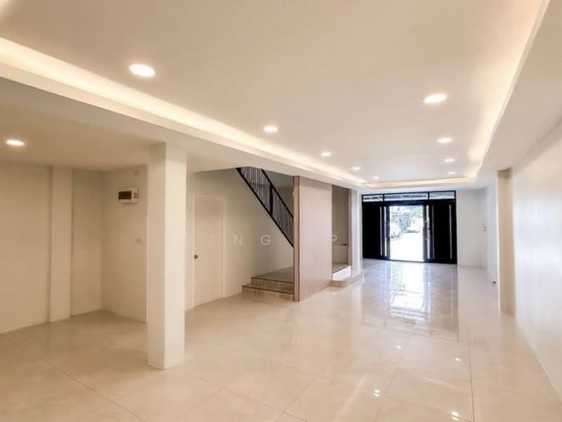Baan Klang Muang Rama 9 - Ladprao, Bangkok, Soi Ladprao 88, Wang Thonglang, Wang Thonglang, Bangkok, 4 Bedrooms, 260 sqm, Townhouse For Sale, by Narong Chutianankasem, 500285976 - DDproperty.com