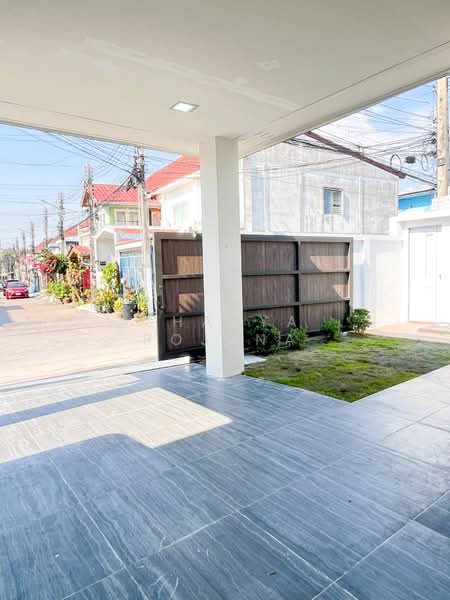 Newly Renovated Pool Villa with Furniture - Pattaya Rung Ruang, Chon Buri (Pattaya), Nong Pru, Bang Lamung (Pattaya), Chon Buri (Pattaya), 3 Bedrooms, 134 sqm, Villa For Sale, by Chanya Rojana, 500286003 - DDproperty.com