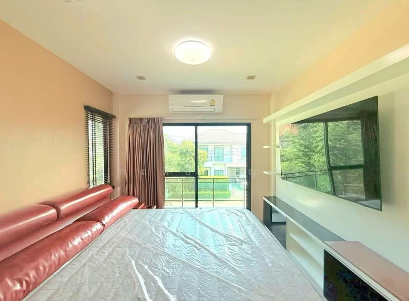 Life Bangkok Boulevard Wongwaen-Rama 9 : ไลฟ์ บางกอก บูเลอวาร์ด วงแหวน-พระราม9, กรุงเทพ, ถนนกาญจนาภิเษก, สะพานสูง, สะพานสูง, กรุงเทพ, 180 ตร.ม., บ้านเดี่ยว ขาย, โดย กรกฤตย์ บุญสระ, 500286023 - DDproperty.com