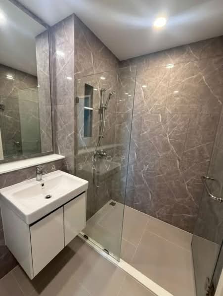 Mazarine Ratchayothin, Bangkok, Soi Phahonyothin 30, Phahonyothin Road, Chan Kasem, Chatuchak, Bangkok, 1 Bedroom, 42 sqm, Condo For Rent, by Nop Satjavitvisarn, 500286033 - DDproperty.com