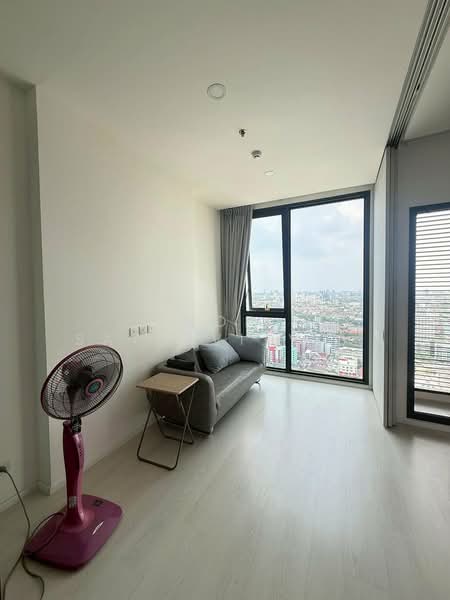 Mazarine Ratchayothin, Bangkok, Soi Phahonyothin 30, Phahonyothin Road, Chan Kasem, Chatuchak, Bangkok, 1 Bedroom, 42 sqm, Condo For Rent, by Nop Satjavitvisarn, 500286033 - DDproperty.com