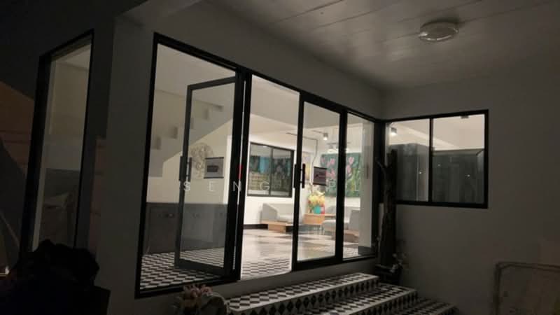 Home office For rent ให้เช่าอาคาร 4ชั้น ย่านสุขุมวิทซอย62, Bangkok, Bang Chak, Phra Khanong, Bangkok, , 600 sqm, Shophouse For Rent, by Narong Chutianankasem, 500286037 - DDproperty.com