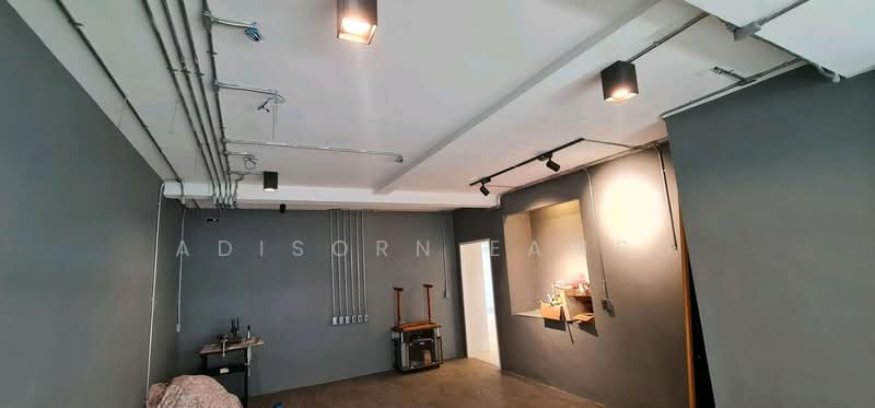 ทาวน์เฮ้าส์ 5-ห้องนอน, กรุงเทพ, บางขุนศรี, บางกอกน้อย, กรุงเทพ, 232 ตร.ม., ทาวน์เฮ้าส์ ขาย, โดย Adisorn Eamso, 500286040 - DDproperty.com