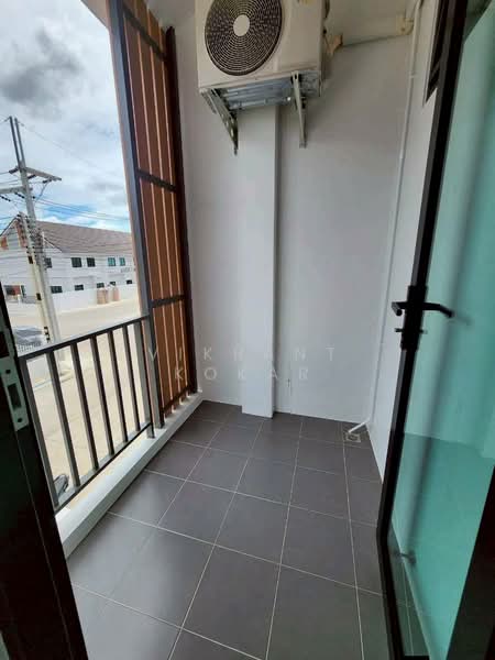 undefined, Chon Buri (Pattaya), Nong Pru, Bang Lamung (Pattaya), Chon Buri (Pattaya), 3 Bedrooms, 250 sqm, Townhouse For Rent, by Vikrant Kokar, 500286051 - DDproperty.com