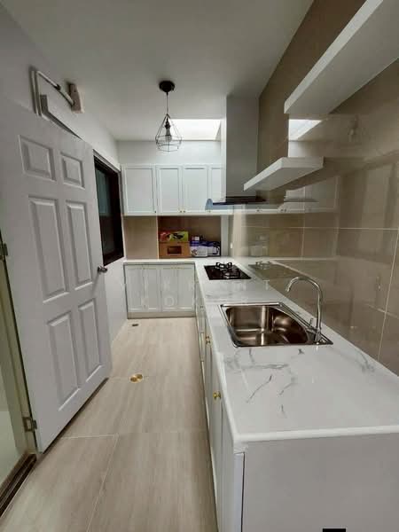 undefined, Chon Buri (Pattaya), Nong Pru, Bang Lamung (Pattaya), Chon Buri (Pattaya), 3 Bedrooms, 250 sqm, Townhouse For Rent, by Vikrant Kokar, 500286051 - DDproperty.com