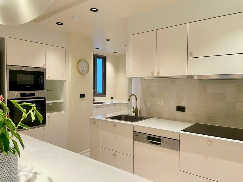 D.S. Tower 2 Sukhumvit 39, Bangkok, Soi Sukhumvit 39, Khlong Tan Nua, Watthana, Bangkok, 3 Bedrooms, 130 sqm, Condo For Sale, by Adisorn Eamso, 500286074 - DDproperty.com