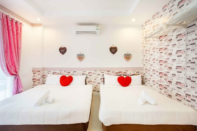 4-BR House, Prachuap Khiri Khan, Hua Hin, Hua Hin, Prachuap Khiri Khan, 4 Bedrooms, 382 sqm, Single Detached House For Sale, by Vikrant Kokar, 500286075 - DDproperty.com