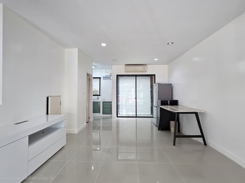 Baan Klang Muang Rama 9-Ramkhmahaeng, Bangkok, Soi Ramkhamhaeng 39, Phlapphla, Wang Thonglang, Bangkok, 3 Bedrooms, 149 sqm, Townhouse For Rent, by อชิรวัชร์, 500286104 - DDproperty.com