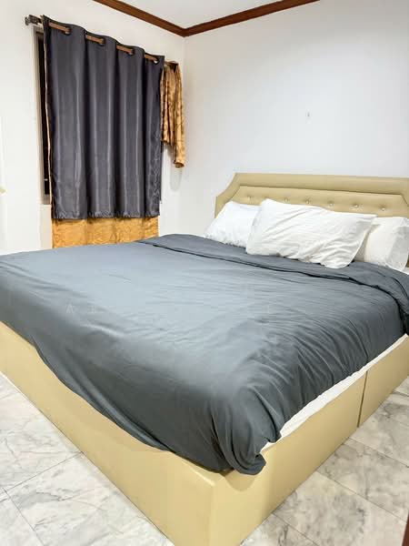 Witthayu Complex, Bangkok, 1673 New Petchaburi Road, Makkasan, Ratchathewi, Bangkok, 2 Bedrooms, 95 sqm, Condo For Rent, by Sakan Akkara-aektalin, 500286140 - DDproperty.com