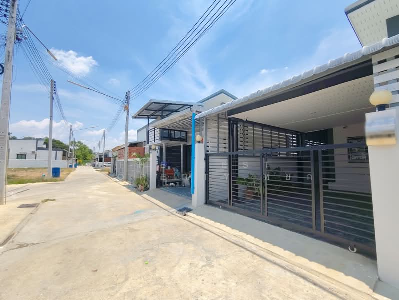 บ้านแฝดบ้านโป่ง ราชบุรี, Ratchaburi, Nong Kop, Ban Pong, Ratchaburi, 3 Bedrooms, 150 sqm, Semi-Detached House (Twin House) For Sale, by The Best Property หยก, 500286161 - DDproperty.com