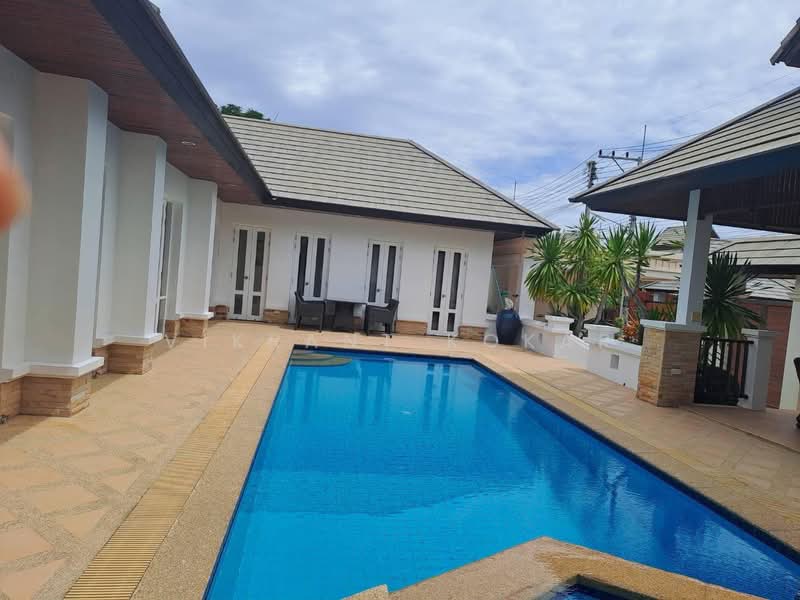 3-BR House, Prachuap Khiri Khan, Hua Hin, Hua Hin, Prachuap Khiri Khan, 3 Bedrooms, 200 sqm, Single Detached House For Rent, by Vikrant Kokar, 500286178 - DDproperty.com