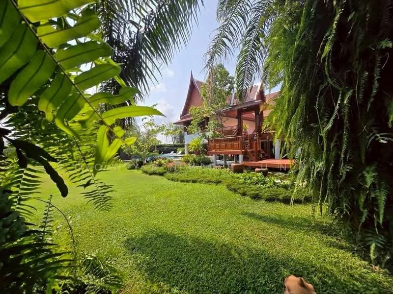 4-BR House, Chon Buri (Pattaya), Poong, Bang Lamung (Pattaya), Chon Buri (Pattaya), 4 Bedrooms, 445 sqm, Single Detached House For Sale, by Boonyanuch Unna, 500286253 - DDproperty.com