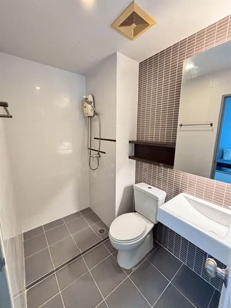 The Leaf Pattanakarn, Bangkok, Phatthanakan Road, Suan Luang, Suan Luang, Bangkok, 1 Bedroom, 30 sqm, Condo For Sale, by ศิรินทร์ธร โรจนบวร, 500286257 - DDproperty.com