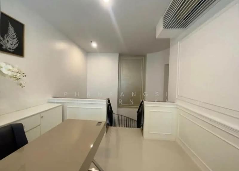 The Empire Place : ดิ เอ็มไพร์ เพลซ, กรุงเทพ, 88 ถนนนราธิวาสราชนครินทร์, ทุ่งมหาเมฆ, สาทร, กรุงเทพ, 120 ตร.ม., คอนโด ให้เช่า, โดย Phanrangsi Wutthikornwanich, 500286259 - DDproperty.com