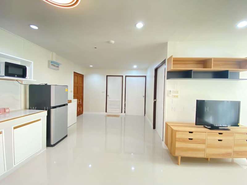 Witthayu Complex, Bangkok, 1673 New Petchaburi Road, Makkasan, Ratchathewi, Bangkok, 2 Bedrooms, 58 sqm, Condo For Rent, by Phanrangsi Wutthikornwanich, 500286264 - DDproperty.com