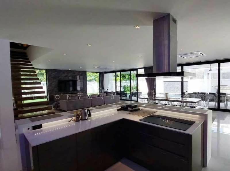7-BR House, Chon Buri (Pattaya), Nong Pru, Bang Lamung (Pattaya), Chon Buri (Pattaya), 7 Bedrooms, 750 sqm, Single Detached House For Sale, by Boonyanuch Unna, 500286297 - DDproperty.com