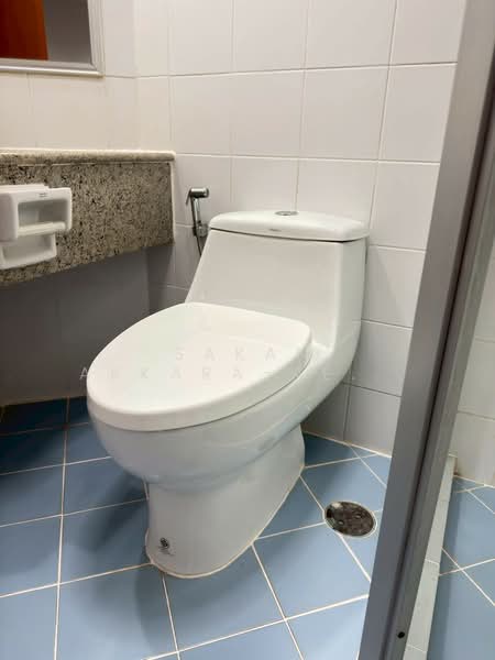 Witthayu Complex, Bangkok, 1673 New Petchaburi Road, Makkasan, Ratchathewi, Bangkok, 2 Bedrooms, 95 sqm, Condo For Rent, by Sakan Akkara-aektalin, 500286321 - DDproperty.com
