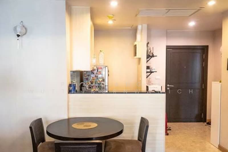 Sathorn Gardens, Bangkok, 39 South Sathorn Road, Thung Maha Mek, Sathon, Bangkok, 1 Bedroom, 85 sqm, Condo For Rent, by Phanrangsi Wutthikornwanich, 500286391 - DDproperty.com