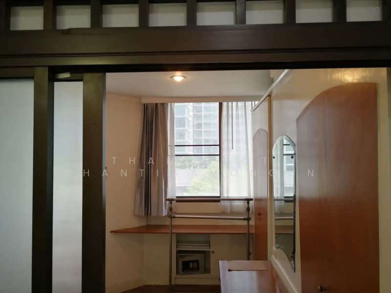 Supalai Place Sukhumvit 39, Bangkok, 175-179 Soi Sukhumvit 39 Sukhumvit Road, Khlong Tan Nua, Watthana, Bangkok, 1 Bedroom, 50 sqm, Condo For Sale, by Thanachot Khantigamongun, 500286447 - DDproperty.com