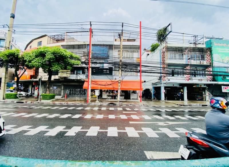 7-BR Townhouse, Bangkok, Khlong Toei, Khlong Toei, Bangkok, 7 Bedrooms, 288 sqm, Townhouse For Sale, by Rattanaphon Yungprakhon, 500286476 - DDproperty.com