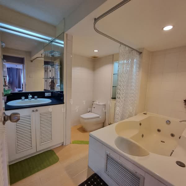 Supalai Place Sukhumvit 39, Bangkok, 175-179 Soi Sukhumvit 39 Sukhumvit Road, Khlong Tan Nua, Watthana, Bangkok, 2 Bedrooms, 142 sqm, Condo For Rent, by Jirayu Chaiyawattanasiri, 500286494 - DDproperty.com