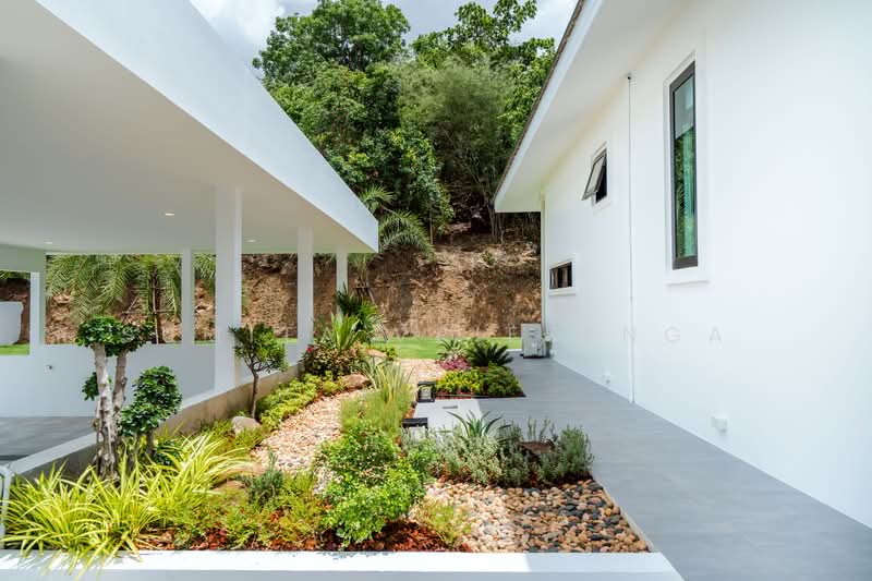 Modern Luxury Pool Villa for Sale in Hua Hin – Private Mountain View Villa Near Banyan Golf, Prachuap Khiri Khan, Thap Tai, Hua Hin, Prachuap Khiri Khan, 3 Bedrooms, 320 sqm, Single Detached House For Sale, by Sumita Vriesenga, 500286502 - DDproperty.com