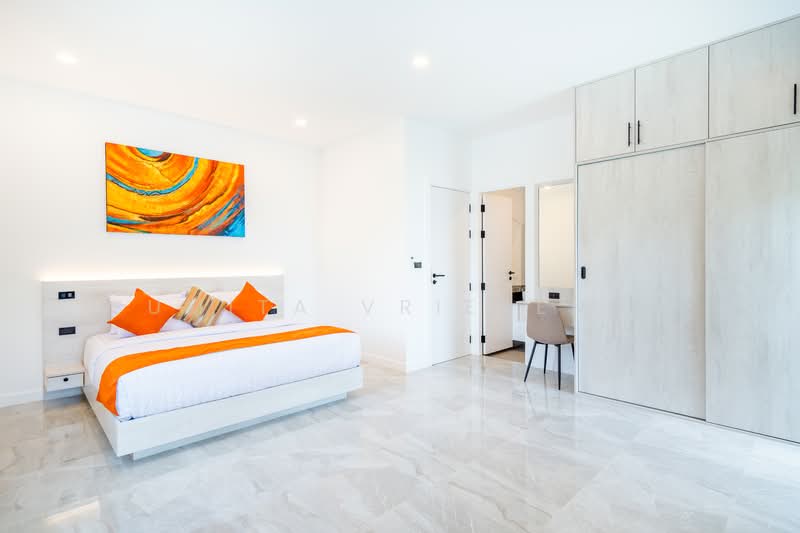 Modern Luxury Pool Villa for Sale in Hua Hin – Private Mountain View Villa Near Banyan Golf, Prachuap Khiri Khan, Thap Tai, Hua Hin, Prachuap Khiri Khan, 3 Bedrooms, 320 sqm, Single Detached House For Sale, by Sumita Vriesenga, 500286502 - DDproperty.com