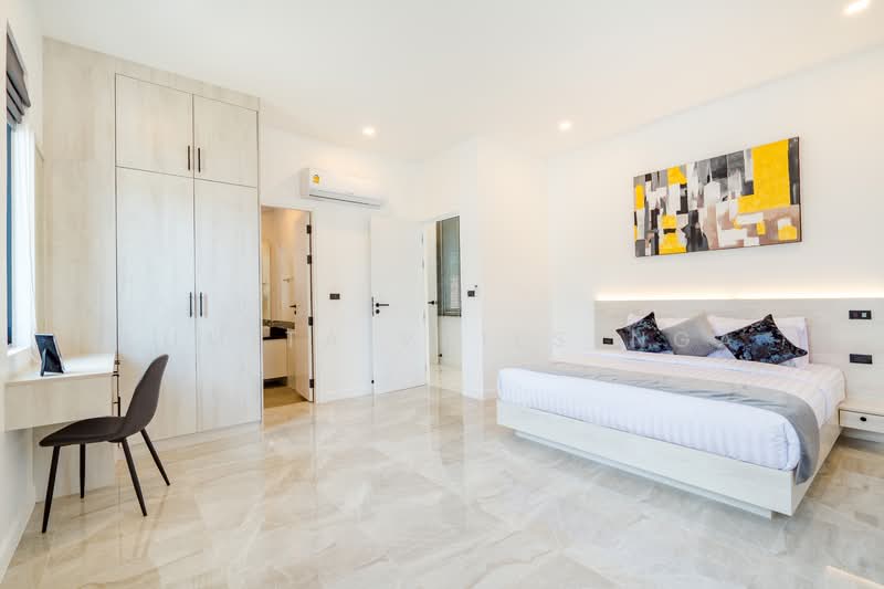 Modern Luxury Pool Villa for Sale in Hua Hin – Private Mountain View Villa Near Banyan Golf, Prachuap Khiri Khan, Thap Tai, Hua Hin, Prachuap Khiri Khan, 3 Bedrooms, 320 sqm, Single Detached House For Sale, by Sumita Vriesenga, 500286502 - DDproperty.com