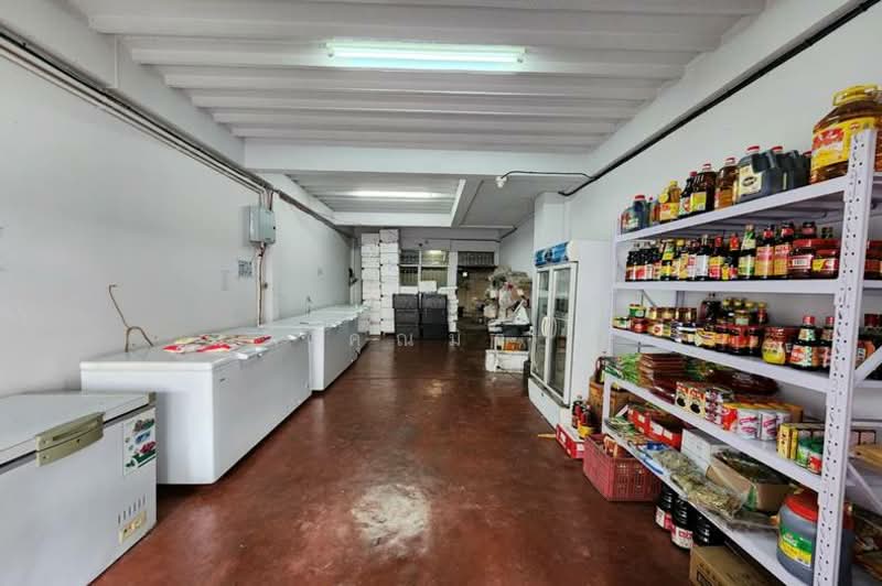 ประชาอุทิศ 20 ห้วยขวาง, Bangkok, ประชาอุทิศ, Huai Khwang, Huai Khwang, Bangkok, 4 Bedrooms, 192 sqm, Townhouse For Sale, by คุณมิว, 500286505 - DDproperty.com
