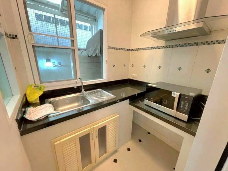 Baan Klang Krung Sathorn - North South Road : บ้านกลางกรุง สาทร-ถนนเหนือใต้, กรุงเทพ, บางโคล่, บางคอแหลม, กรุงเทพ, 200 ตร.ม., ทาวน์เฮ้าส์ ให้เช่า, โดย ณัฐฐิญา วิพัฒนกิจเจริญ, 500286529 - DDproperty.com
