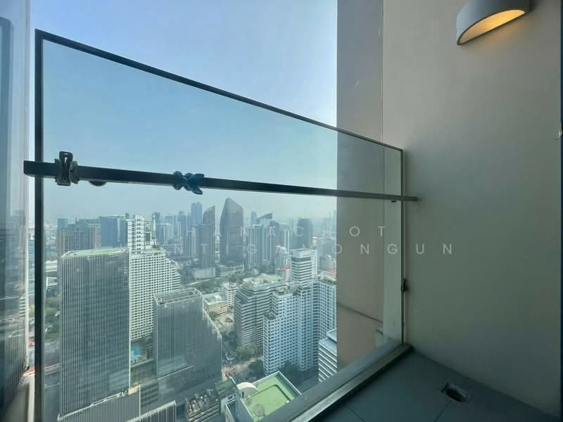 The Esse Asoke, Bangkok, 333 Soi Sukhumvit 21, Sukhumvit Road, Khlongtoei Nua, Watthana, Bangkok, 1 Bedroom, 45 sqm, Condo For Rent, by Thanachot Khantigamongun, 500286534 - DDproperty.com