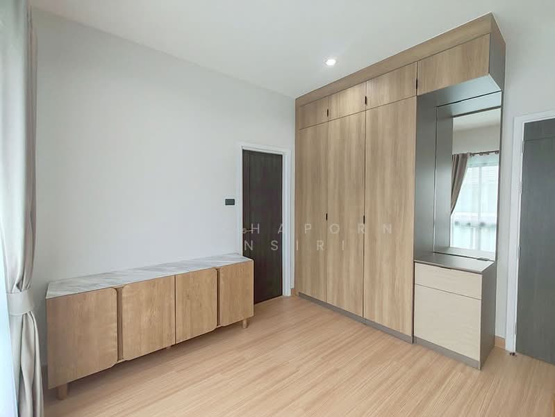 บ้านให้เช่า – ใกล้โรงเรียนนานาชาติยูนิตี้คอนคอร์ด เพียง 5 นาที ค่าเช่า 38,000 บาท / เดือน No.15H696, Chiang Mai, Chai Sa Than, Saraphi, Chiang Mai, 4 Bedrooms, 150 sqm, Single Detached House For Rent, by Rutchaporn Tunsiri, 500286575 - DDproperty.com