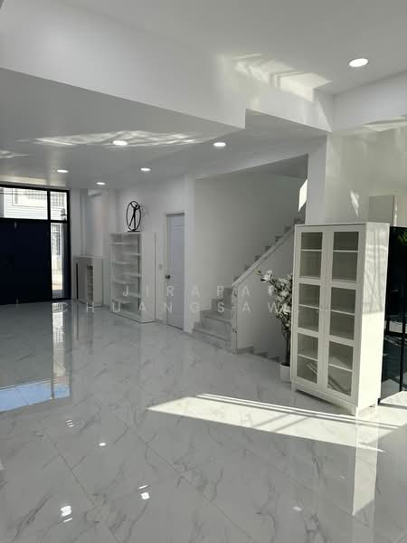 undefined, Chon Buri (Pattaya), Nong Pru, Bang Lamung (Pattaya), Chon Buri (Pattaya), 4 Bedrooms, 200 sqm, Single Detached House For Sale, by Jirapat Chuangsawadsak, 500286584 - DDproperty.com