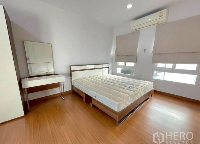 Baan Klang Krung Sathorn - North South Road, Bangkok, Bang Klo, Bang Kho Laem, Bangkok, 3 Bedrooms, 200 sqm, Townhouse For Rent, by Hero Realtor Co., Ltd., 500286607 - DDproperty.com