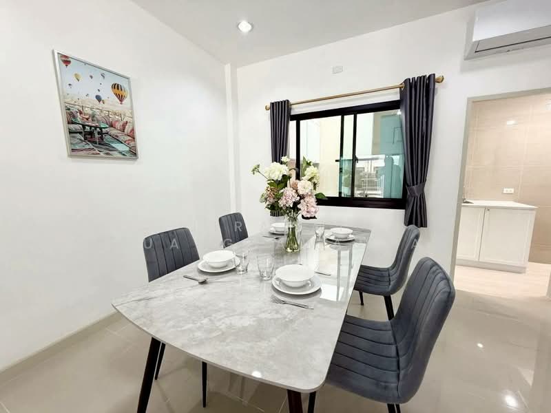 Zensiri Midtown Villas, Chon Buri (Pattaya), Soi 22 Chalemphrakiat, Nong Pru, Bang Lamung (Pattaya), Chon Buri (Pattaya), 3 Bedrooms, 150 sqm, Single Detached House For Rent, by Jirapat Chuangsawadsak, 500286642 - DDproperty.com