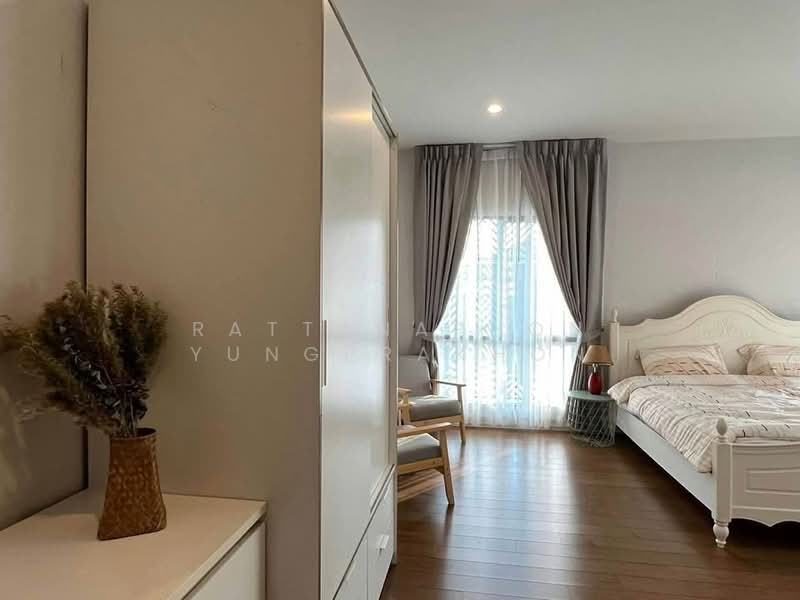 Burasiri Pattanakarn, Bangkok, New Pattanakarn Road, Prawet, Prawet, Bangkok, 4 Bedrooms, 210 sqm, Single Detached House For Sale, by Rattanaphon Yungprakhon, 500286654 - DDproperty.com
