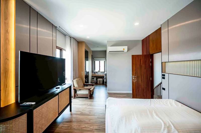 Burasiri Krungthep Kreetha, Bangkok, 95 Soi Pracha Ruam Chai, Hua Mak, Bang Kapi, Bangkok, 4 Bedrooms, 220 sqm, Single Detached House For Sale, by Settawut Leenavong, 500286662 - DDproperty.com
