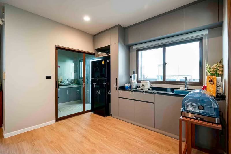 Burasiri Krungthep Kreetha, Bangkok, 95 Soi Pracha Ruam Chai, Hua Mak, Bang Kapi, Bangkok, 4 Bedrooms, 220 sqm, Single Detached House For Sale, by Settawut Leenavong, 500286662 - DDproperty.com
