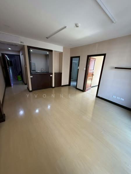 Baan Klang Krung Resort (Ratchada 7), Bangkok, 7 Ratchadaphisek Road, Din Daeng, Din Daeng, Bangkok, 2 Bedrooms, 66 sqm, Condo For Sale, by Yvonne Wei, 500286688 - DDproperty.com