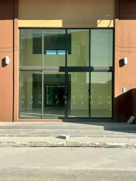 undefined, Bangkok, Khlong Toei, Khlong Toei, Bangkok, 3 Bedrooms, 296 sqm, Townhouse For Rent, by Rattanaphon Yungprakhon, 500286692 - DDproperty.com