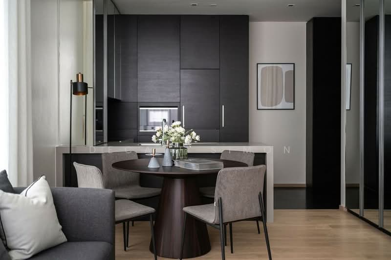28 Chidlom, Bangkok, 28 Chit Lom Alley, Lumphini, Pathum Wan, Bangkok, 2 Bedrooms, 74 sqm, Condo For Rent, by Decalf Simon, 500286693 - DDproperty.com