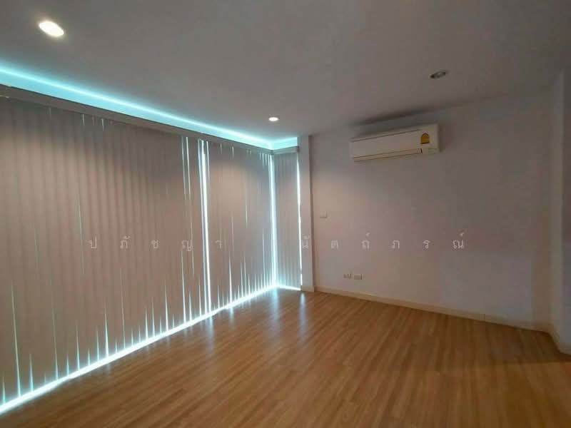 Nirvana Cluster Ramkhamhaeng, Bangkok, Rat Phatthana Road, Saphan Sung, Saphan Sung, Bangkok, 4 Bedrooms, 250 sqm, Townhouse For Sale, by ปภัชญา ธนัตถ์ภรณ์, 500286759 - DDproperty.com